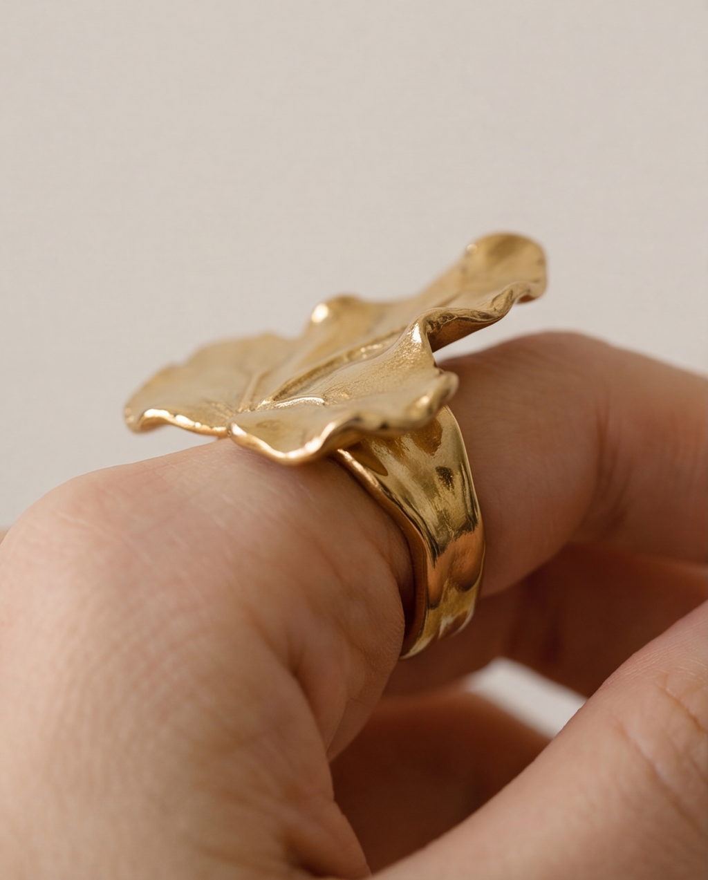 Ivynia Ring